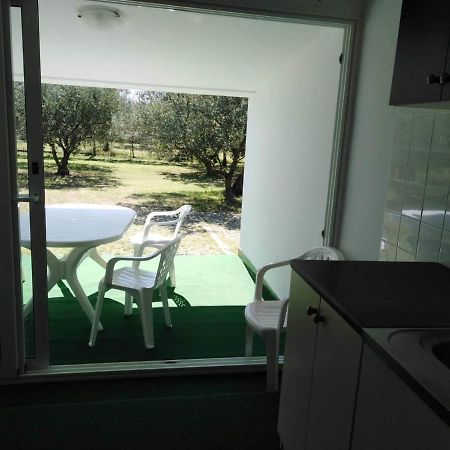 Apartments Free Parking Big Garden Peroj Ngoại thất bức ảnh