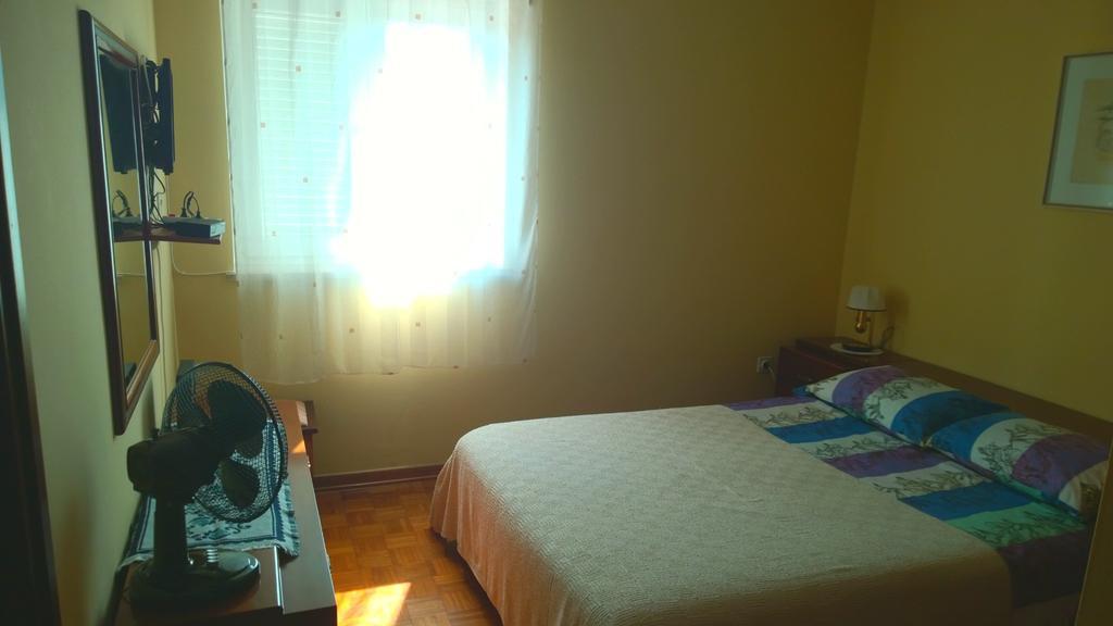 Apartments Free Parking Big Garden Peroj Ngoại thất bức ảnh